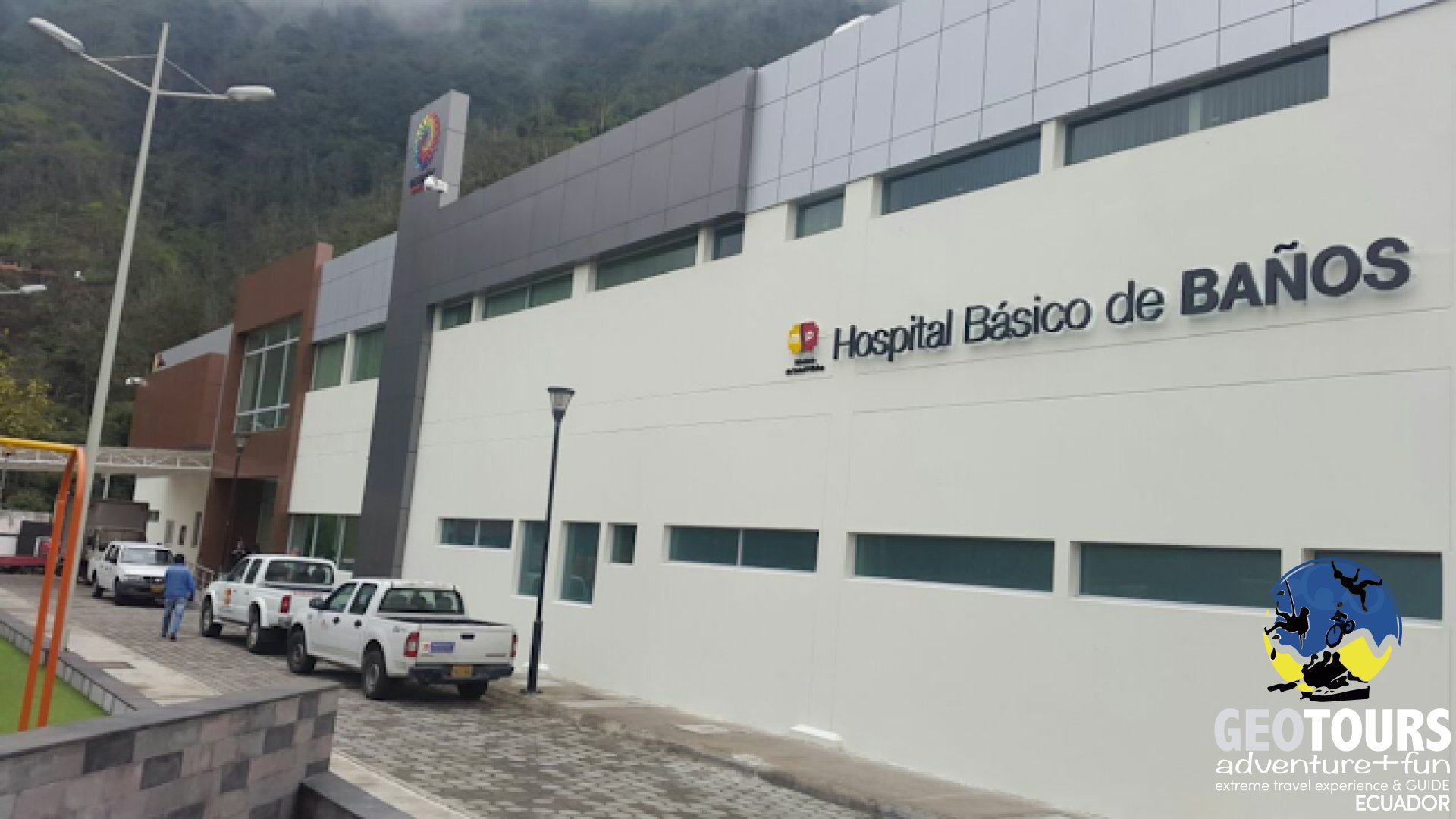 Where is the nearest health center in Baños de Agua Santa?