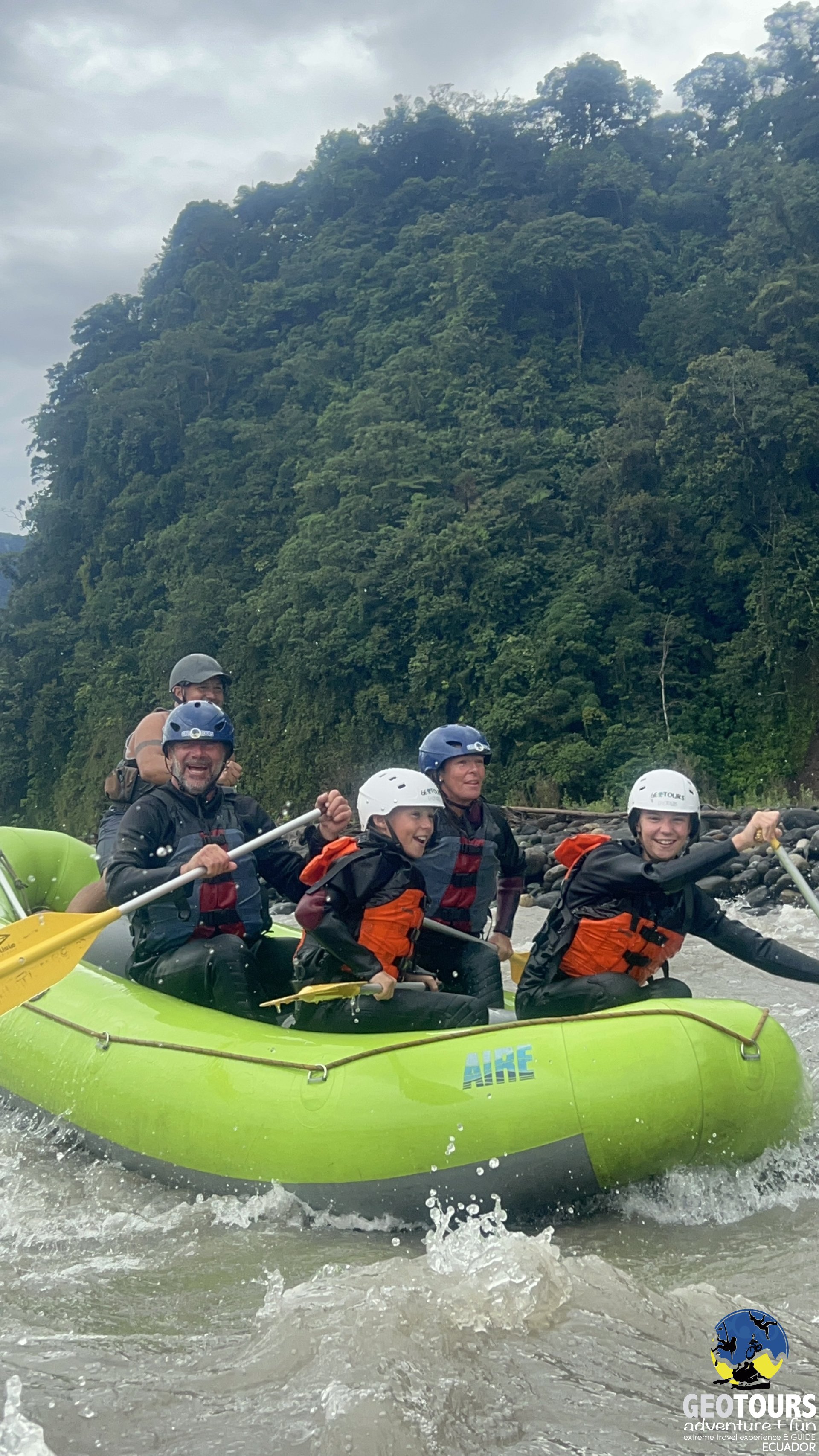 Rafting en Familia con Geotours